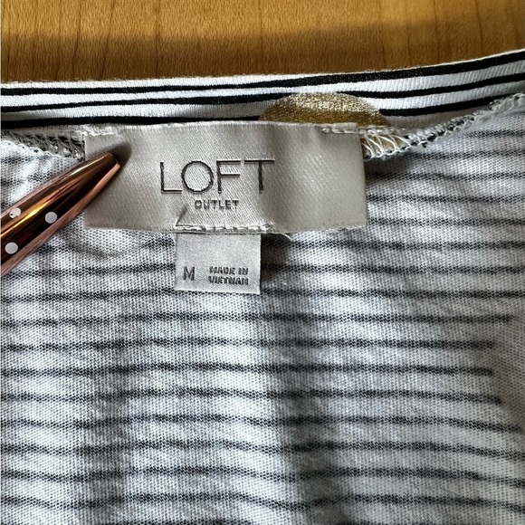 LOFT Black & White Stripe w/ Gold Polka Dot Long Sleeve Knit Shirt Sz Medium - Picture 6 of 6